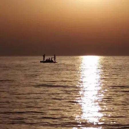 Sun & Sea Retreat